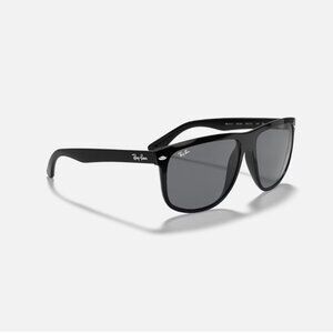 Ray-Ban | Boyfriend Sunglasses Black - RB4147